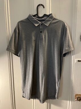 Cuts clothing curved hem polo